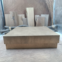 Houten goudkleurige bewaardoos